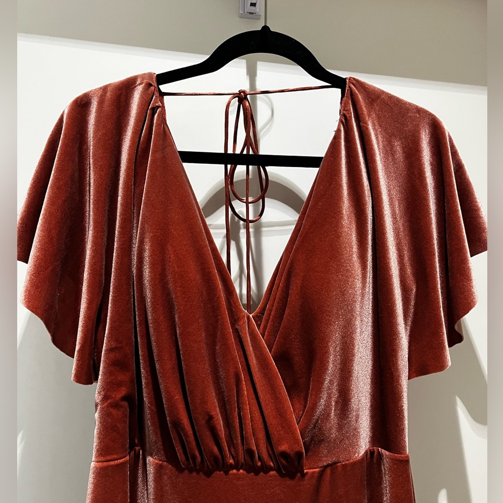 Jenny Yoo Ellis Flutter-Sleeve Open-Back Stretch Velvet Gown~ size 14 - Picture 4 of 12